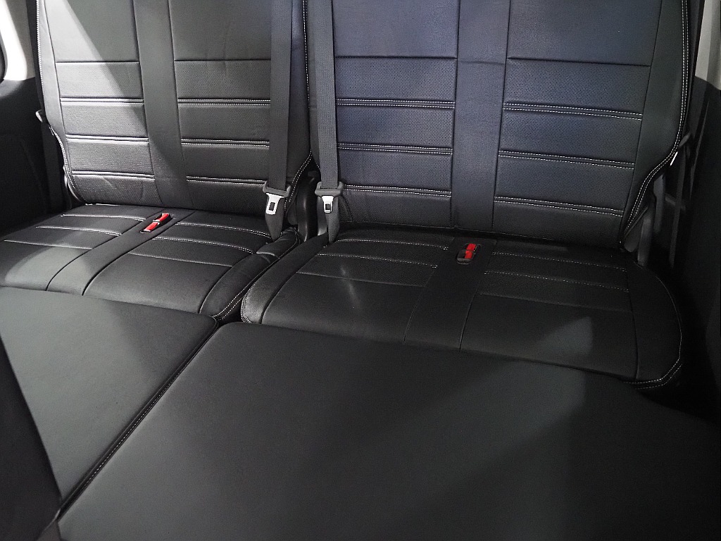 【新車/MCハイエース/ワゴンGL/4WD/スタンダード配列】純正フリップダウンモニター【全国納車可能】