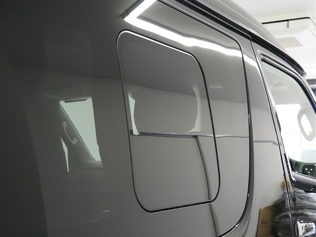 【新車/MCハイエース/ワゴンGL/4WD/スタンダード配列】純正フリップダウンモニター【全国納車可能】