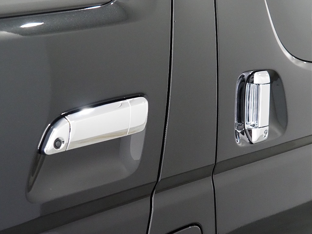 【新車/MCハイエース/ワゴンGL/4WD/スタンダード配列】純正フリップダウンモニター【全国納車可能】