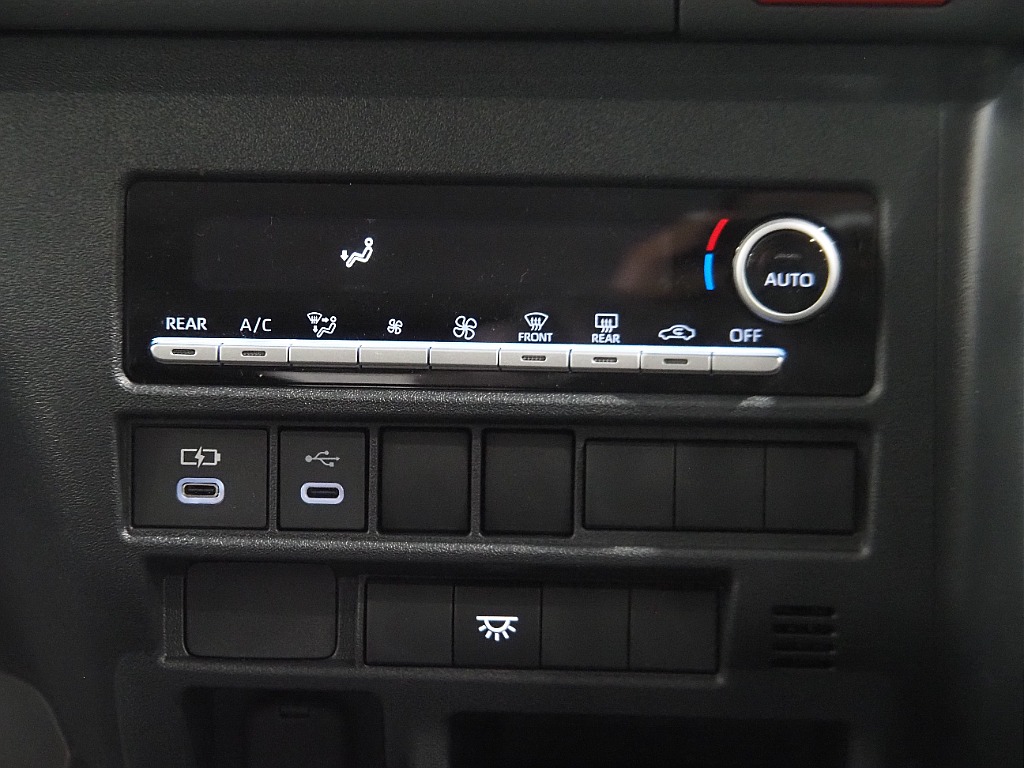 【新車/9型/MCハイエースワゴンGL/オリジナル内装架装Ver1】フローリング施工済み♪【全国納車可能】