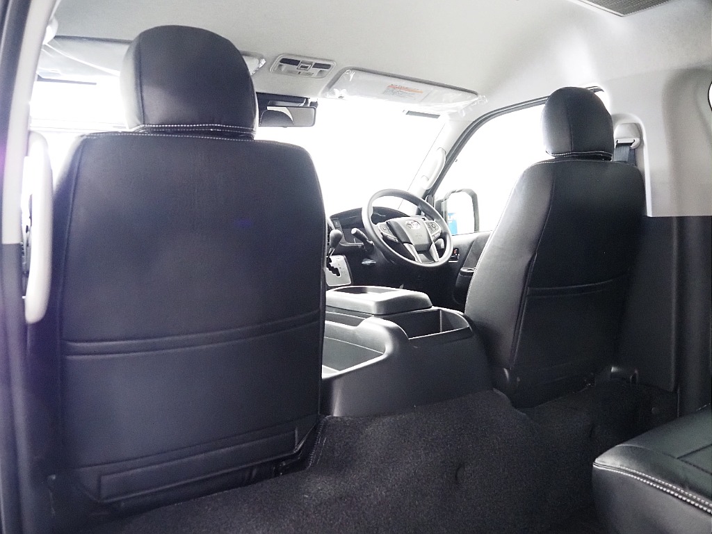 【新車/9型/MCハイエースワゴンGL/オリジナル内装架装Ver1】フローリング施工済み♪【全国納車可能】