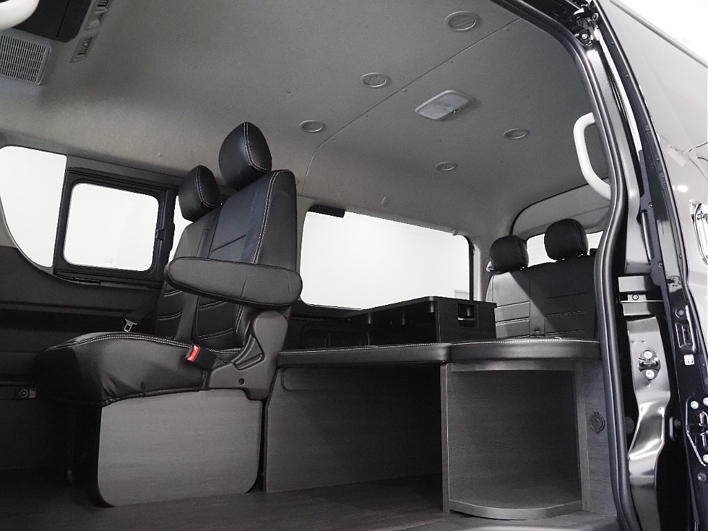 【新車/9型/MCハイエースワゴンGL/オリジナル内装架装Ver1】フローリング施工済み♪【全国納車可能】