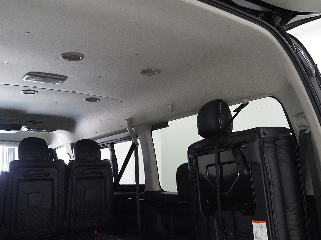 【新車/9型/MCハイエースワゴンGL/オリジナル内装架装Ver1】フローリング施工済み♪【全国納車可能】