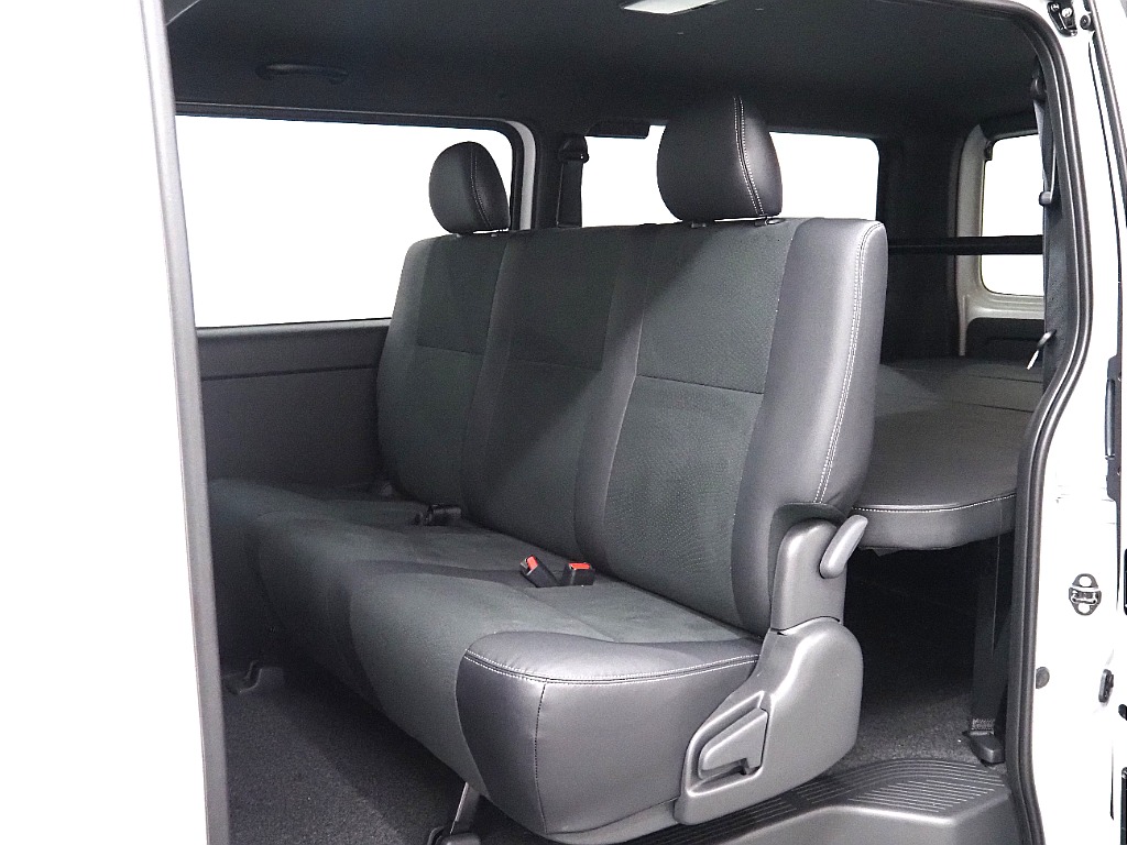 【新車/MCハイエース/ディーゼル/2WD/DARKPRIMEⅡ】パワースライドドア装着【全国納車可能】