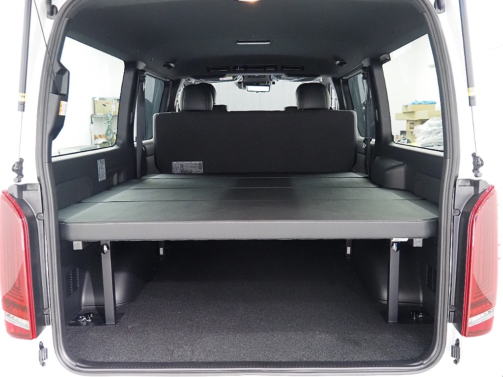 【新車/MCハイエース/ディーゼル/2WD/DARKPRIMEⅡ】パワースライドドア装着【全国納車可能】