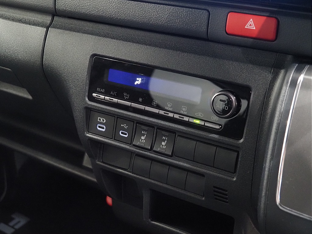 【新車/MCハイエース/ディーゼル/2WD/DARKPRIMEⅡ】パワースライドドア装着【全国納車可能】