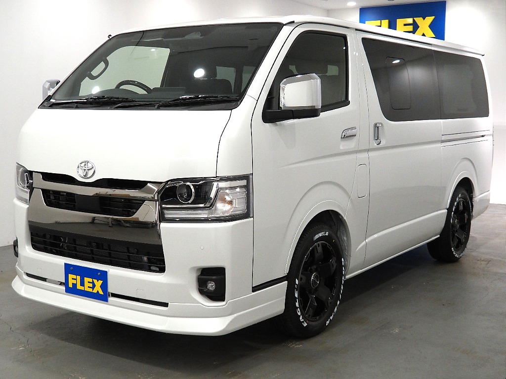 【新車/ハイエースバン/ディーゼル2WD/小窓付き両側手動ドア/DARKPRIME】ハイエース名古屋店在庫車両【全国納車可能】