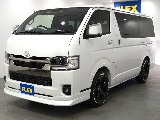 【新車/ハイエースバン/ディーゼル2WD/小窓付き両側手動ドア/DARKPRIME】ハイエース名古屋店在庫車両【全国納車可能】