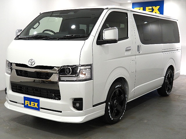 【新車/ハイエースバン/ディーゼル2WD/小窓付き両側手動ドア/DARKPRIME】ハイエース名古屋店在庫車両【全国納車可能】