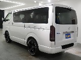 【新車/ハイエースバン/ディーゼル2WD/小窓付き両側手動ドア/DARKPRIME】ハイエース名古屋店在庫車両【全国納車可能】