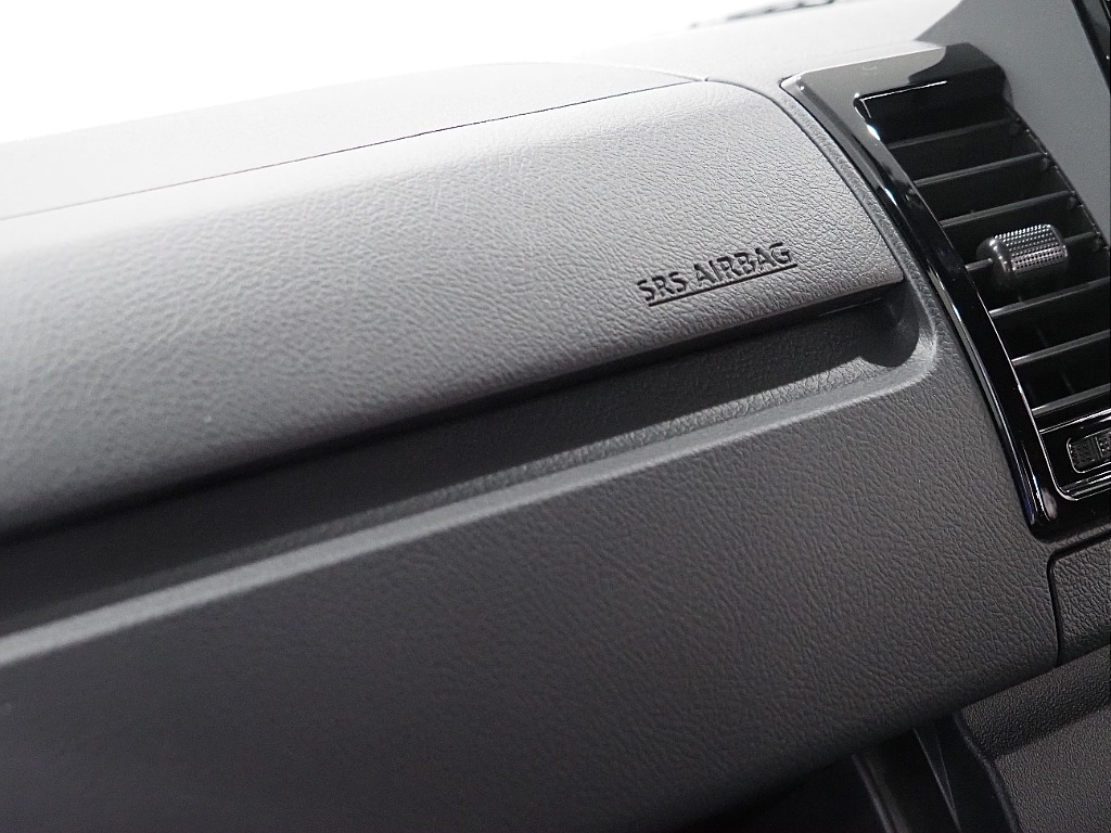 【新車/ハイエースバン/ディーゼル2WD/小窓付き両側手動ドア/DARKPRIMEⅡ】ハイエース名古屋店在庫車両【全国納車可能】