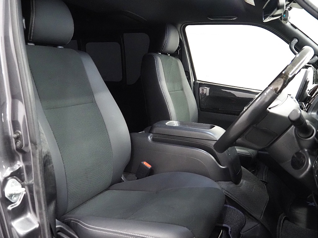 トヨタ ハイエースバン(12枚目)