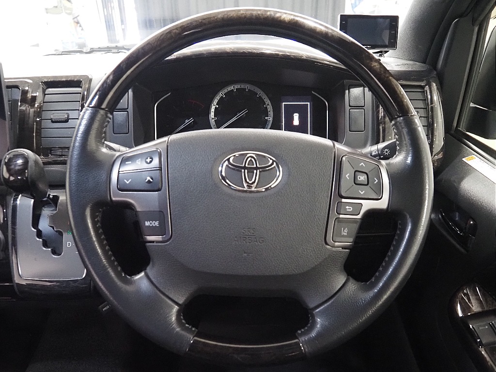 トヨタ ハイエースバン(18枚目)