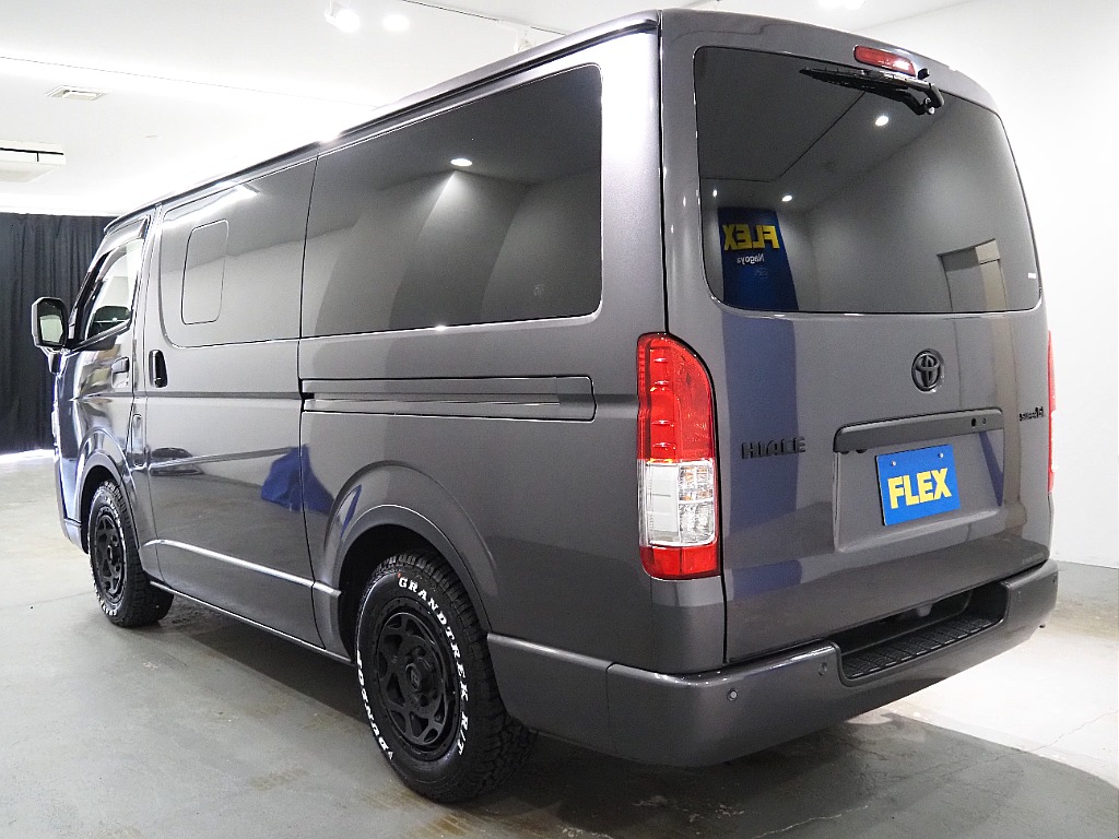 トヨタ ハイエースバン(6枚目)