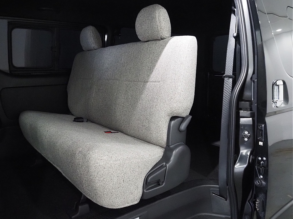 【Renoca　CoastLines/R4年式/ハイエースバン/ディーゼル4WD】大人気角目4灯をインストール♪【全国納車可能】