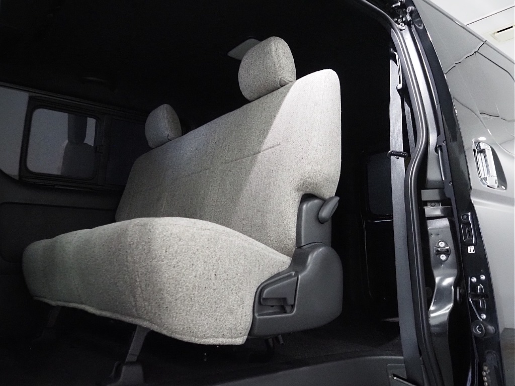 【Renoca　CoastLines/R4年式/ハイエースバン/ディーゼル4WD】大人気角目4灯をインストール♪【全国納車可能】