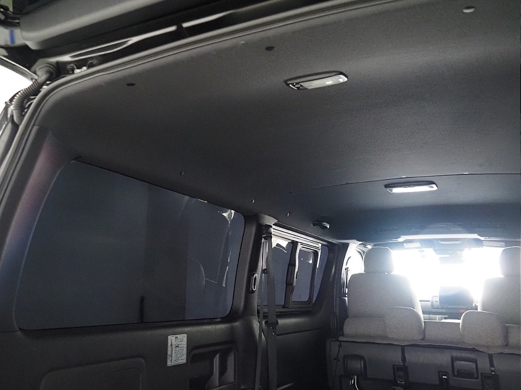 【Renoca　CoastLines/R4年式/ハイエースバン/ディーゼル4WD】大人気角目4灯をインストール♪【全国納車可能】