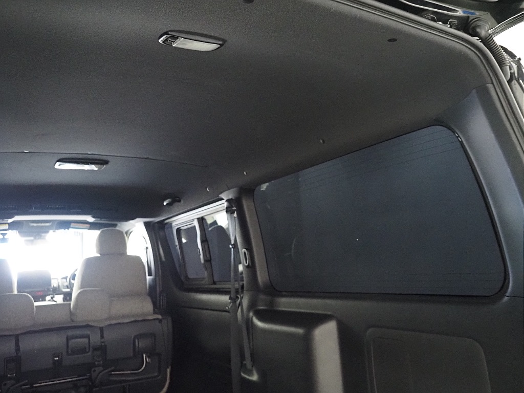 【Renoca　CoastLines/R4年式/ハイエースバン/ディーゼル4WD】大人気角目4灯をインストール♪【全国納車可能】