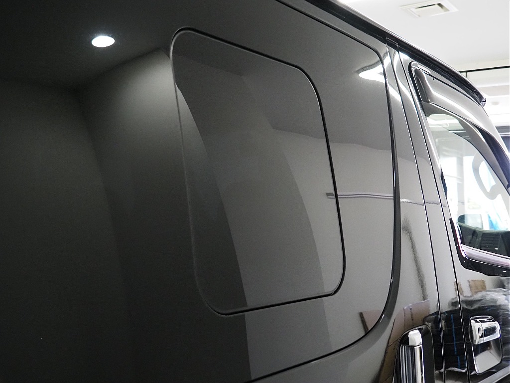 【Renoca　CoastLines/R4年式/ハイエースバン/ディーゼル4WD】大人気角目4灯をインストール♪【全国納車可能】