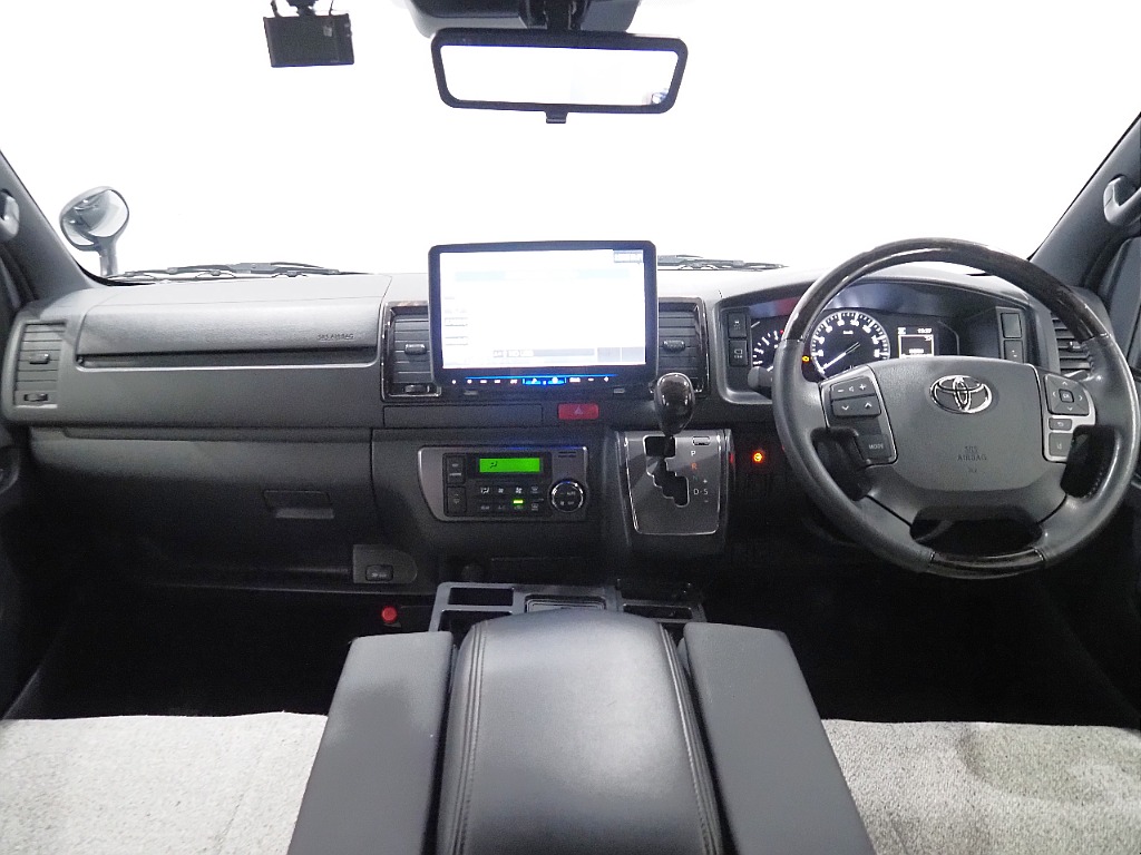 【Renoca　CoastLines/R4年式/ハイエースバン/ディーゼル4WD】大人気角目4灯をインストール♪【全国納車可能】