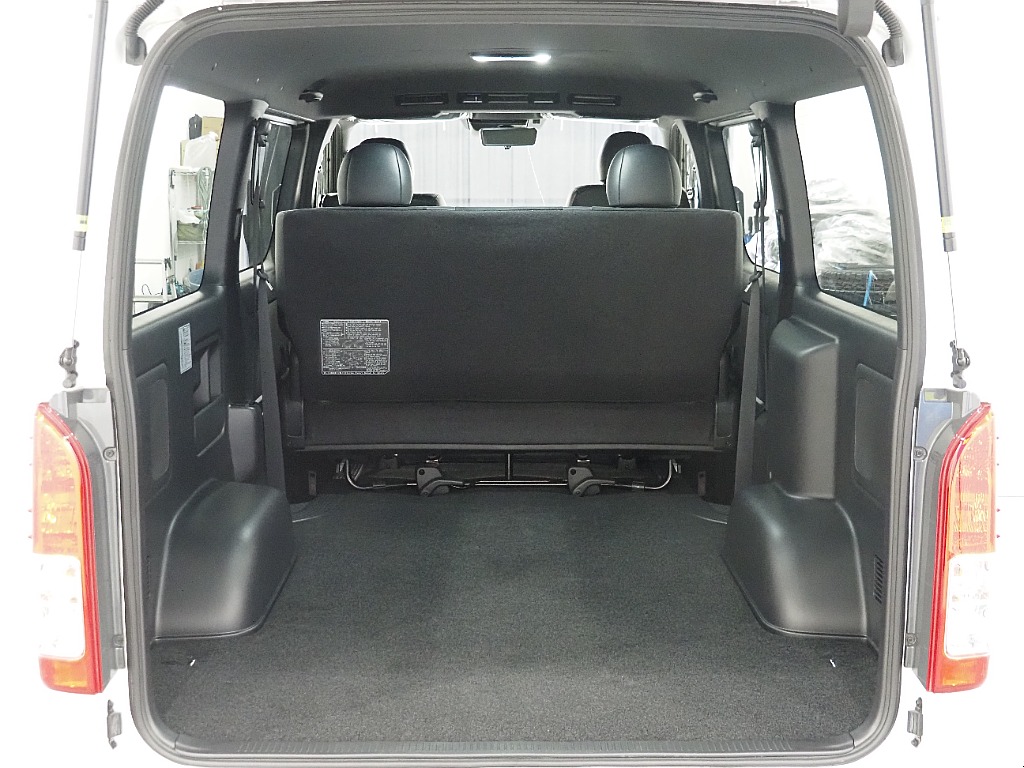 トヨタ ハイエースバン(18枚目)