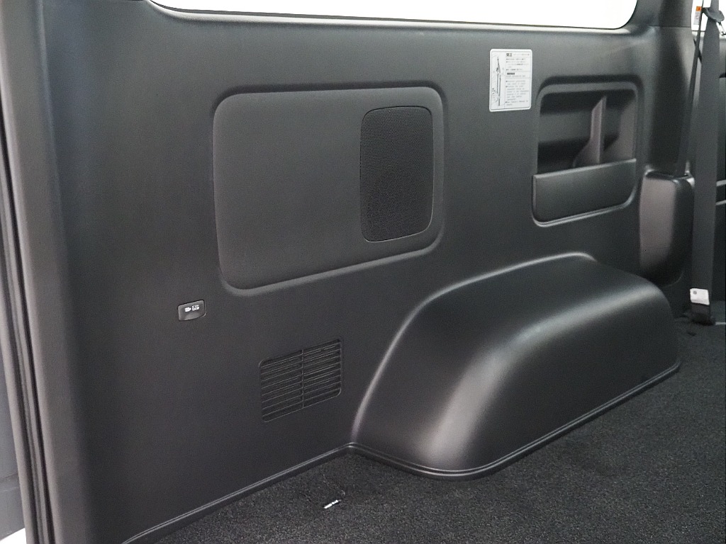 トヨタ ハイエースバン(21枚目)