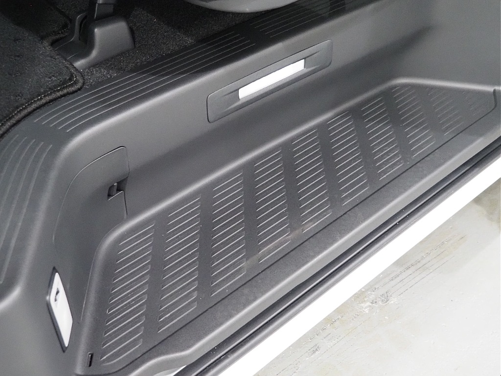 トヨタ ハイエースバン(33枚目)