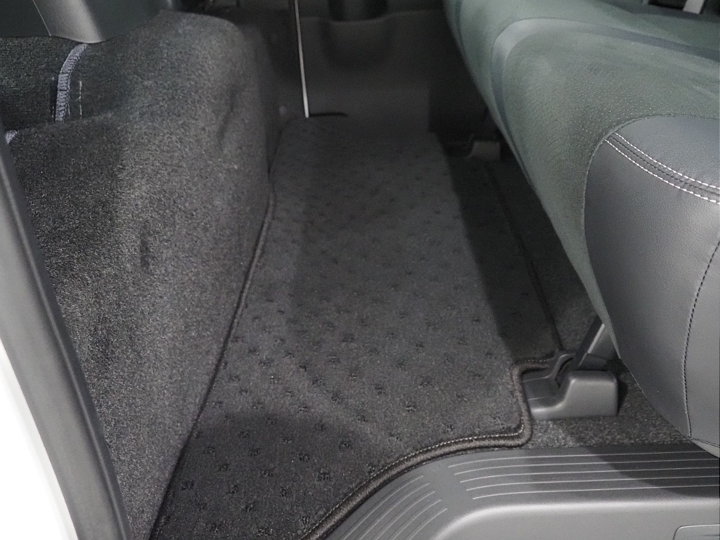 トヨタ ハイエースバン(39枚目)