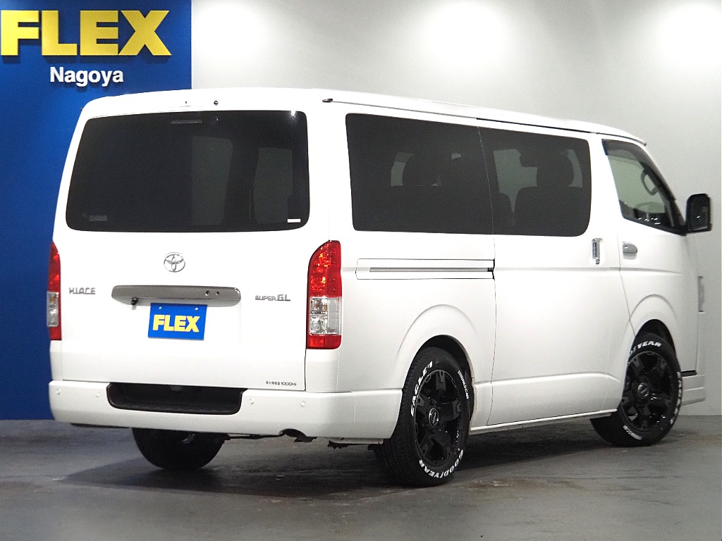 トヨタ ハイエースバン(7枚目)