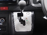 【新車/ハイエースワゴン/ガソリン4WD/内装仮装familiar】希少新車9型がハイエース名古屋店に緊急入庫！【全国納車可能】