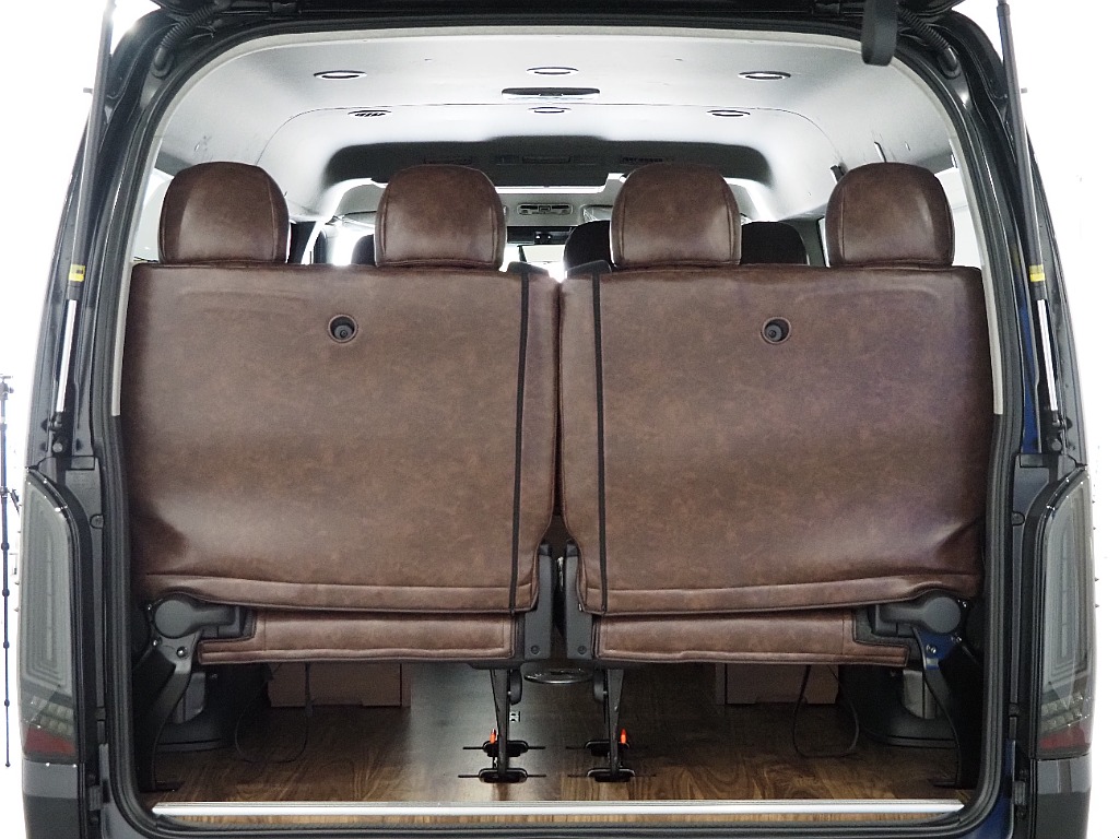 【新車/ハイエースワゴン/ガソリン4WD/内装仮装familiar】希少新車9型がハイエース名古屋店に緊急入庫！【全国納車可能】