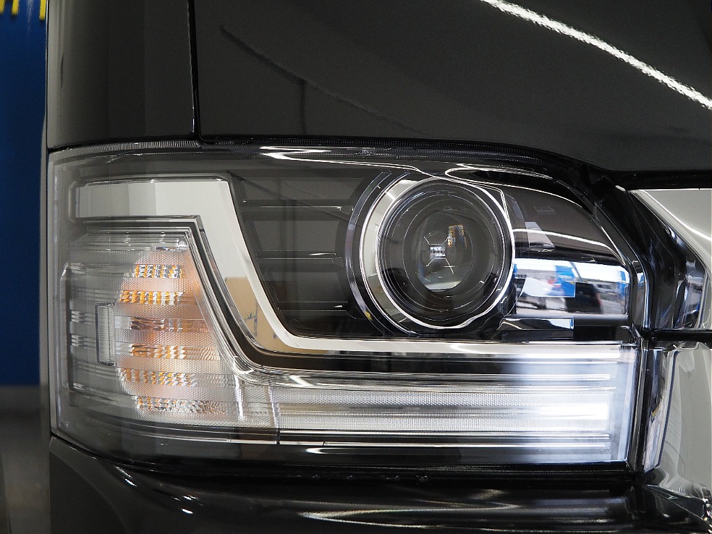 【新車/ハイエースワゴン/ガソリン4WD/内装仮装familiar】希少新車9型がハイエース名古屋店に緊急入庫！【全国納車可能】