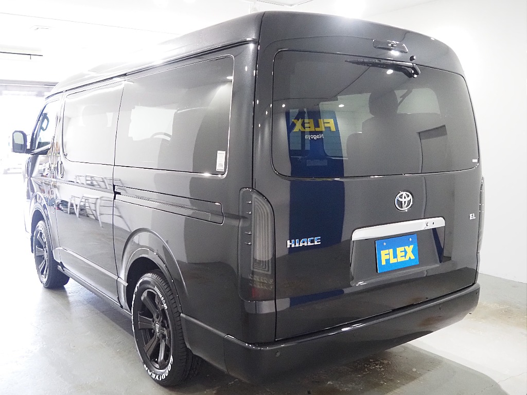 【新車/ハイエースワゴン/ガソリン4WD/内装仮装familiar】希少新車9型がハイエース名古屋店に緊急入庫！【全国納車可能】