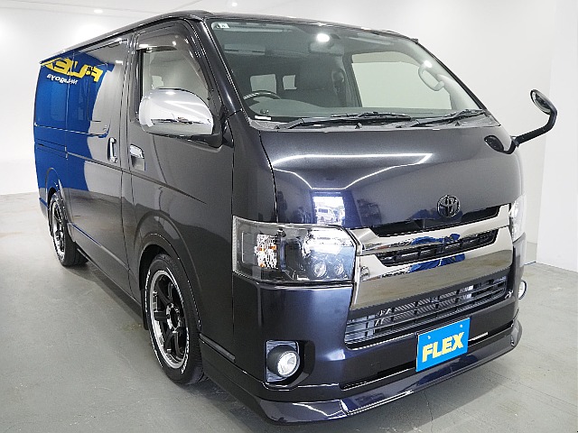 【H28年式/3.0Lディーゼル/ハイエースバン/両側小窓付き】ローダウン×新品タイヤ付き！【全国納車可能】