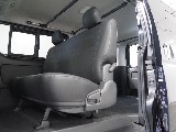 【H28年式/3.0Lディーゼル/ハイエースバン/両側小窓付き】ローダウン×新品タイヤ付き！【全国納車可能】