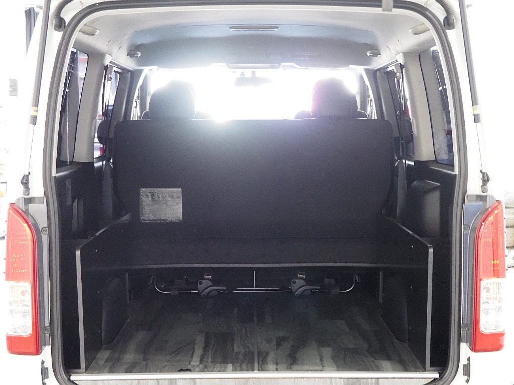 【H28年式/ハイエースバン/ディーゼル/4WD/両側パワースライドドア】パワフルな3.0L【全国納車可能】