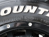 タイヤサイズは285/70/R17になります！