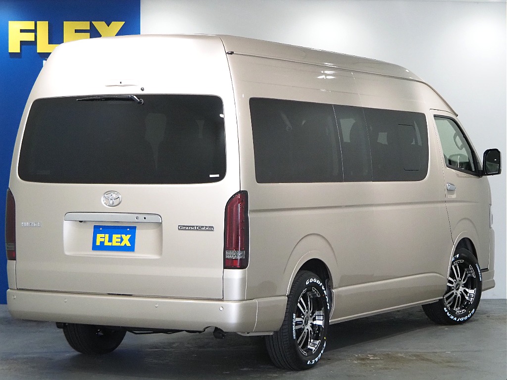 【9型/新型ハイエース/グランドキャビン/ガソリン2WD】10名乗車！FLEXカスタム充実♪【全国納車可能】