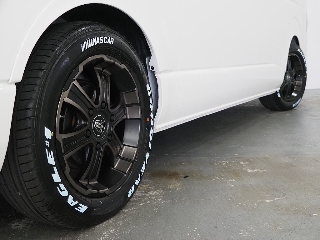 【新車/8型/COMCAM/2.7Lガソリン/2WD/キャンピングカー】充実の内容！【全国納車可能】