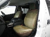 【H30年ハイエースバン/ガソリン/2WD】嬉しい小窓にベッドキッド装着♪【全国納車可能】