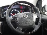 【H30年ハイエースバン/ガソリン/2WD】嬉しい小窓にベッドキッド装着♪【全国納車可能】