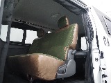 【H30年ハイエースバン/ガソリン/2WD】嬉しい小窓にベッドキッド装着♪【全国納車可能】