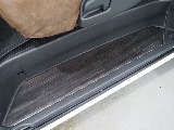 【H30年ハイエースバン/ガソリン/2WD】嬉しい小窓にベッドキッド装着♪【全国納車可能】