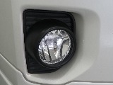 【H30年ハイエースバン/ガソリン/2WD】嬉しい小窓にベッドキッド装着♪【全国納車可能】