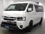 トヨタ ハイエース(4枚目)