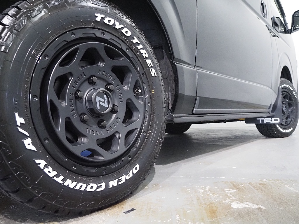 【R6年式/ハイエースバン/DARKPRIMEⅡ/ディーゼル4WD】オフロード×BLACKEDITION【全国納車可能】