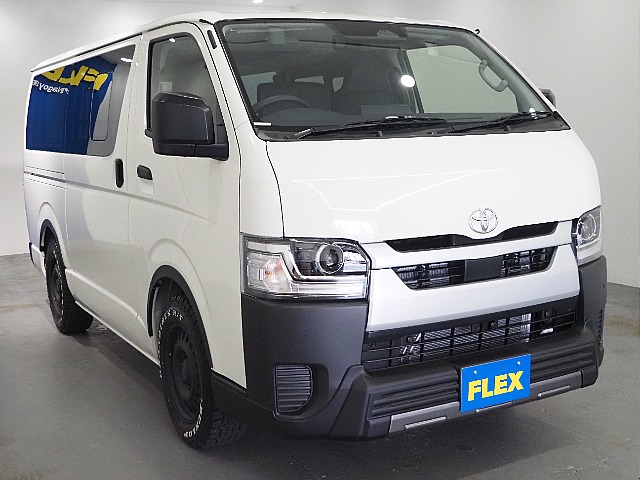 【新車/ハイエースバンDX/ディーゼルターボ2.8L/両側スライドDドア】ベッドキッド装着済み♪