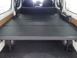 【新車/ハイエースバンDX/ディーゼルターボ2.8L/両側スライドDドア】ベッドキッド装着済み♪【全国納車可能】