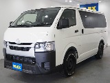 【新車/ハイエースバンDX/ディーゼルターボ2.8L/両側スライドDドア】ベッドキッド装着済み♪