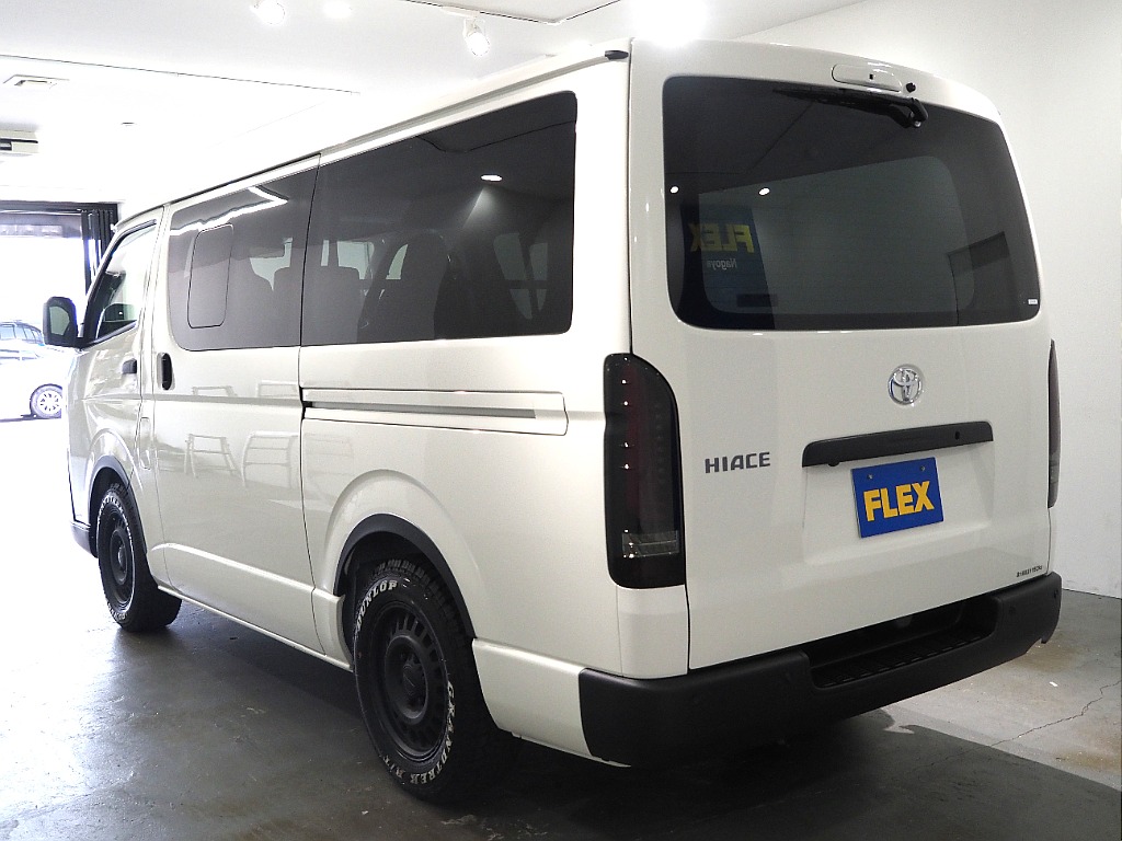 【新車/ハイエースバンDX/ディーゼルターボ2.8L/両側スライドDドア】ベッドキッド装着済み♪